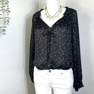 NWT  Grade & Gather Medium Blouse Long Sleeve V-Neck Elastic Tie Collar Black